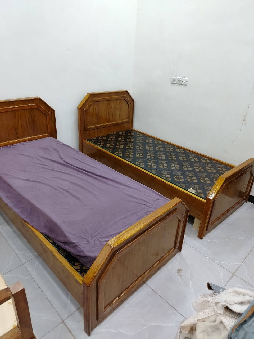 نجاره عمل يدوي وجديد
تنجير علئ الطلب
تنجير
بوفيه 
جربايه 
كنتور
ميز امرايه
زاويه
باب
غرف نوم
للاستفسار خاص  او واتساب او رقم الهاتف ***********
