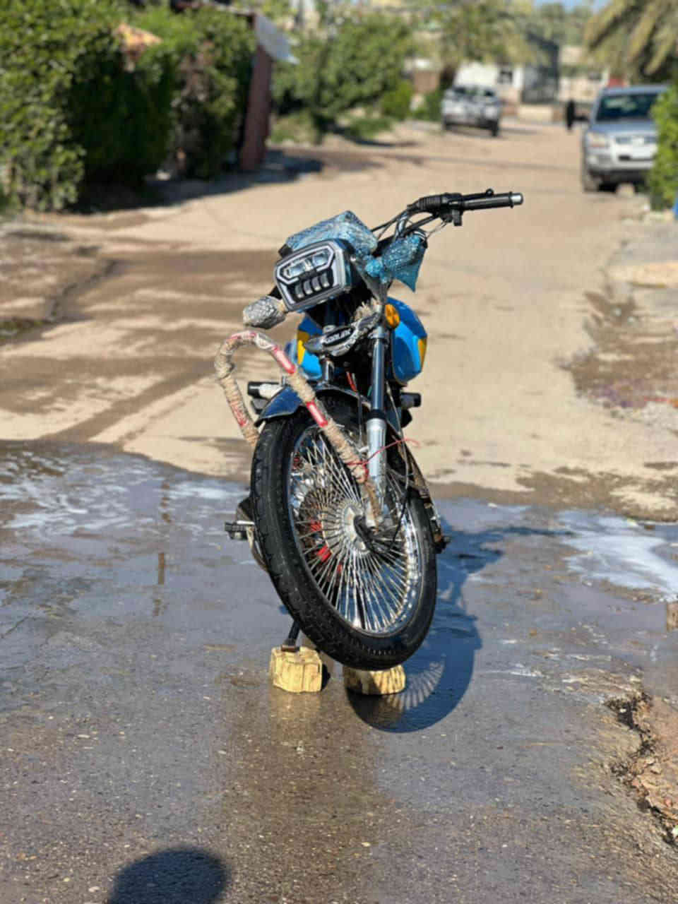 تايكر موديل 25 اوراق كامله
دراجه خير من الله مجنبزه وجديده 
لسعر 800 وبيه مجال مكاني الخالص ***********رقم صاحبها
