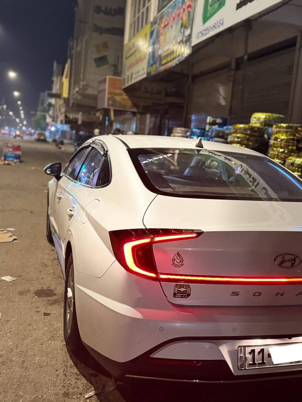 سلام عليكم سوناتا غاز بلادي موديل 21
بيه صبغ جاملغ خلفي (فقط صبغ)
تحكم استيرن
مثبت سرعه
سايد بريد دكمه
شاشه
حساسات خلفيه
مري شفط
السياره خير من الله 
تانكي 80لتر حقيقي
175وبيه مجال
***********
