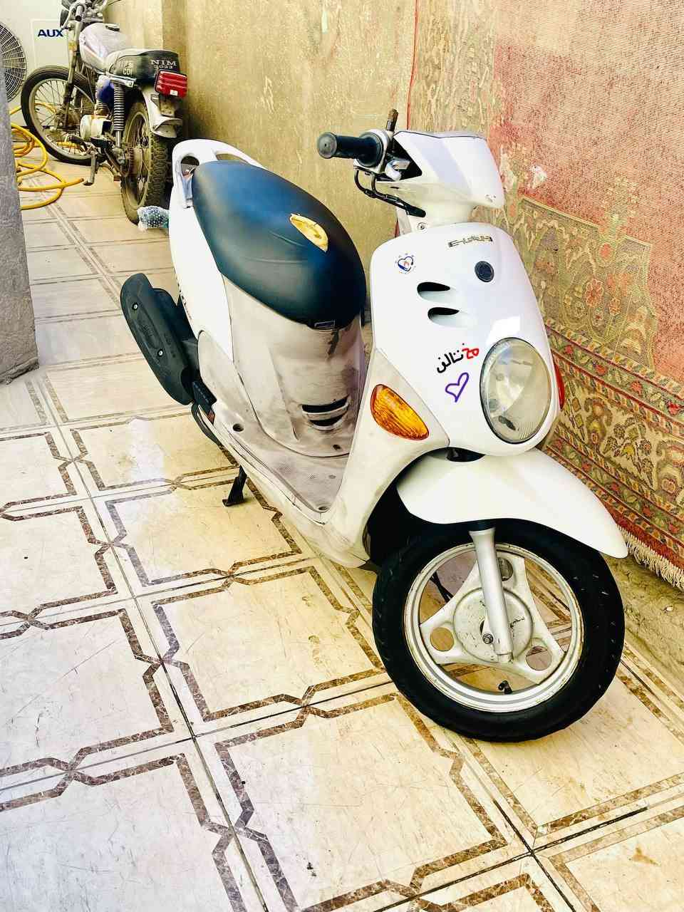 دراجه فله لبيع
قبل سبوع مطلعه من سيد وسام حاويه
دراجه نضيفه وجديده 
عنواني النجف حي القادسيه قرب فلكت المطار
متواجد فقط عل لواتساب ***********
