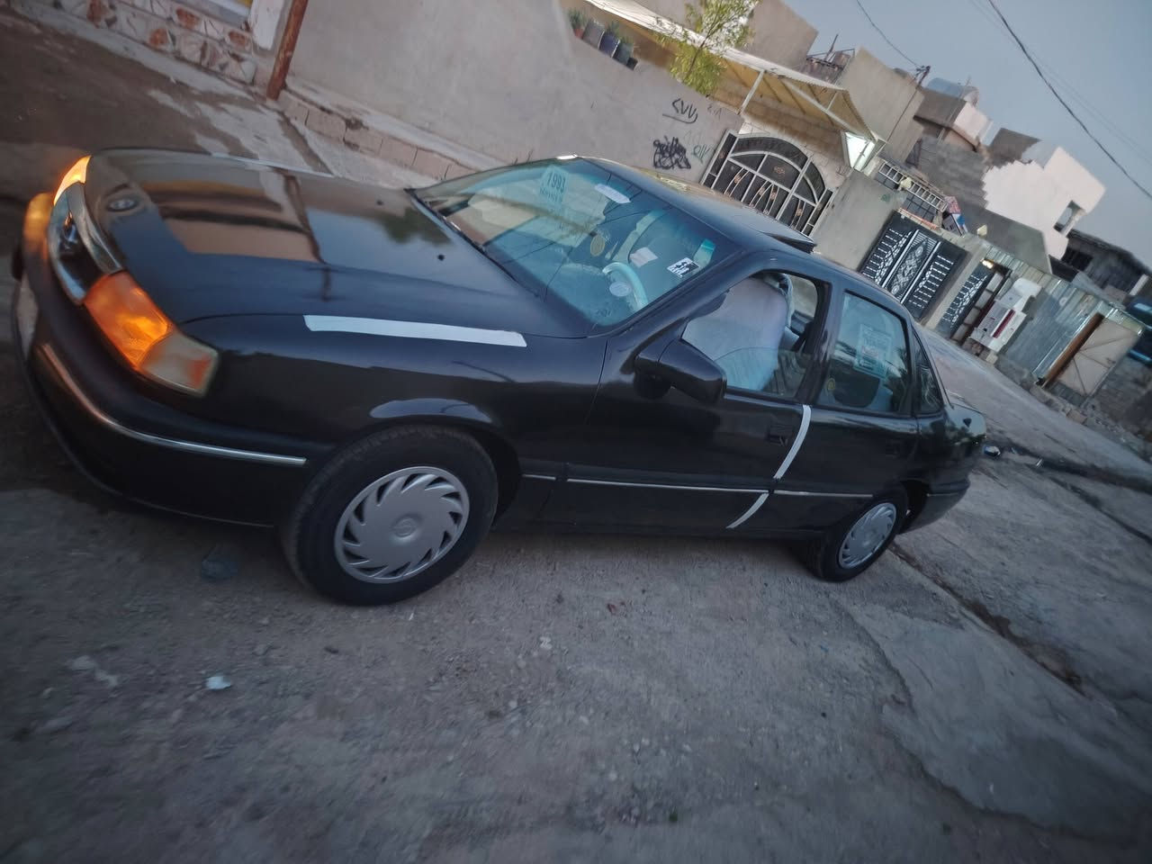 اوبل فكترا رقم كركوك السنويه مشروع وطني دفتر بانزين بيها موديل 93كير محرك صدر شرط محرك 18تخم تايرات جديد السياره صبغ جماليه فقط لا ضربه وله خياس سياره جاهز من كل نواحي مايحتاج اذوخكم تجي تفحصه وتاخده كهربايات كله شغال سعر 35 بي مجال للطيبين شراي يخابر *********** مكاني كركوك
