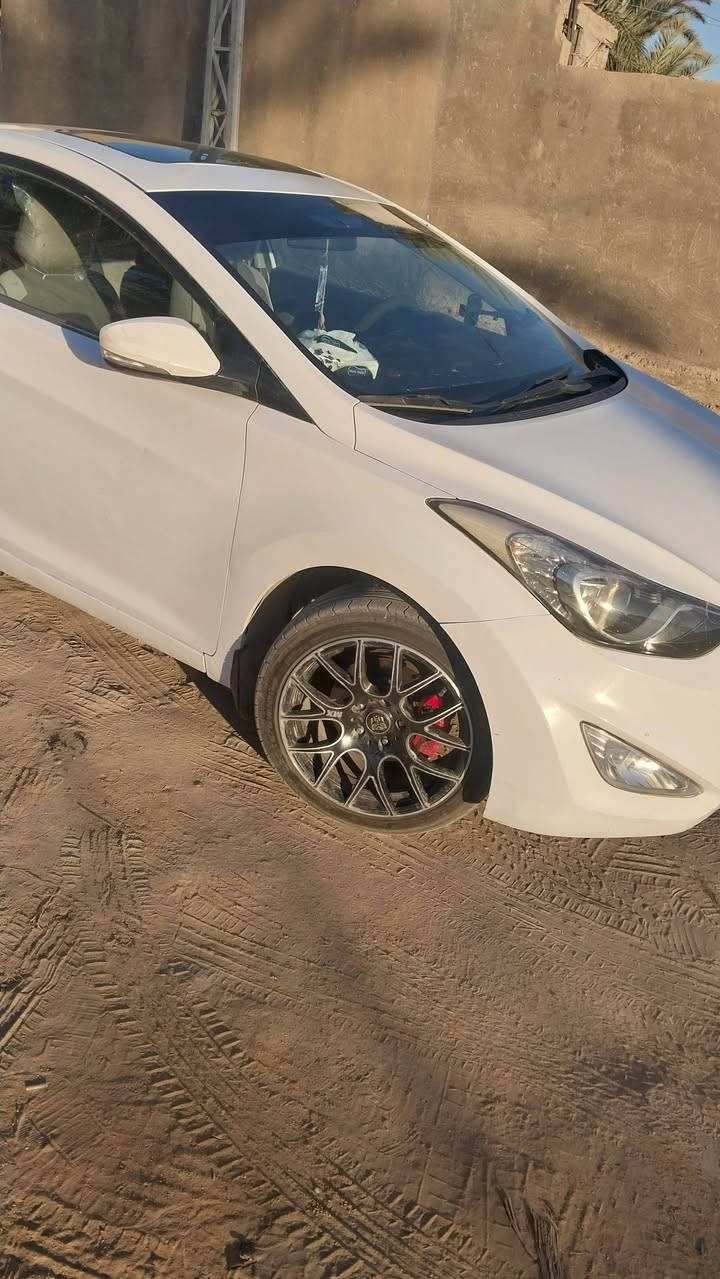 سلام عليكم النتره 13 فول   مواصفات لمتد رقم بغداد بأسمي ماشيه
140خليجي مكينه 1600 مكان بابل المسيب او مراوس بصول 
***********
