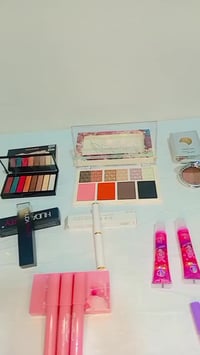 مكياج • حجز خاص