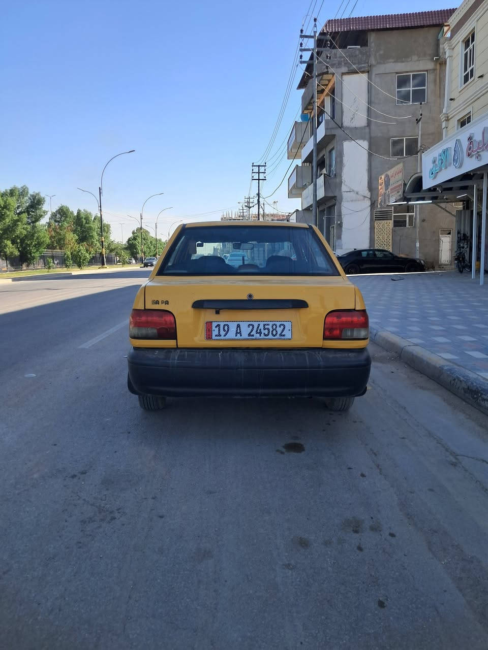 موديل ١٥  بسمي
سياره بلاديه  كير مكينه ما مفتوحا
سياره كامله من كلشي  
مكاني كربلاء حي عباس 
سعر ٣٥ بيه مجال بسيط
***********
