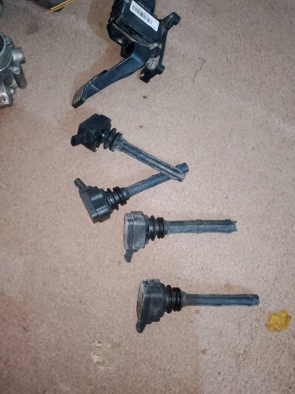 سلام عليكم شباب غراض مال سيارسمند موديل 18البيع غيم وخذ***********بي وتساب
