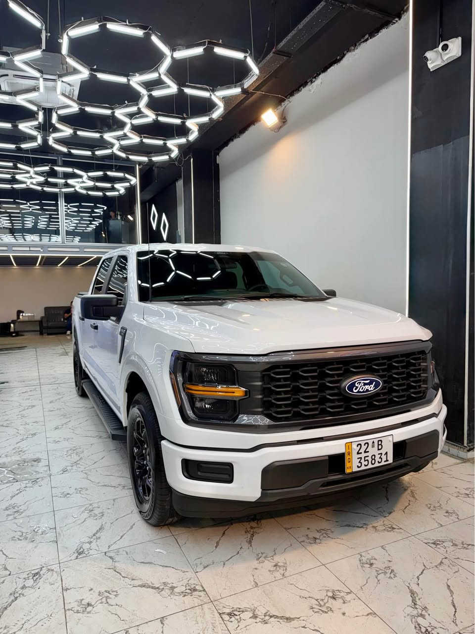 🔥 للبيع | Ford F-150 STX 2025 🔥
🚘 موديل: 2025�🇺🇸 مواصفات أمريكي�🎨 اللون: أبيض�⚙️ المحرك: 2.7L EcoBoost Twin Turbo�🚛 الدفع: 2WD
الممشى : 13,000 miles 
المواصفات:�✅ شاشة وسطية كبيرة�✅ عدادات ديجيتال كاملة�✅ Apple CarPlay لاسلكي (Wireless)�✅ كاميرا خلفية�✅ رادار أمامي وخلفي�✅ حساسات خلفية�✅ نظام المحافظة على المسار (Lane Keeping Assist)�✅ ويل قياس 18إنش
🛠️ ملاحظة بكل شفافية: السيارة كانت فيها حادث جانبي خفيف وتم إصلاحها بشكل ممتاز.
السيارة نظيفة، جاهزة للاستخدام، ومحركها وأداؤها ممتاز.
📍الموقع: بغداد�📞 للاستفسار والمراسلة على الخاص أو الاتصال:�+964 780 033 0071
لمعرفة السعر اكتب رقم 1 بالتعليقات بغداد, العراق


**إذا كنت صاحب هذا الإعلان وتريد حذفه لأي سبب، رجاءا أرسل رسالة إلى الدعم الفني**