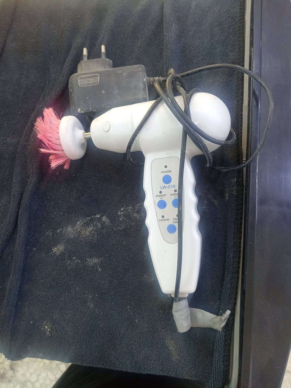للبيع جهاز هايدروفيشل سبعه هاند وبخار جديد ومسدس تنضيف ابيع كلهن سوا


**إذا كنت صاحب هذا الإعلان وتريد حذفه لأي سبب، رجاءا أرسل رسالة إلى الدعم الفني**