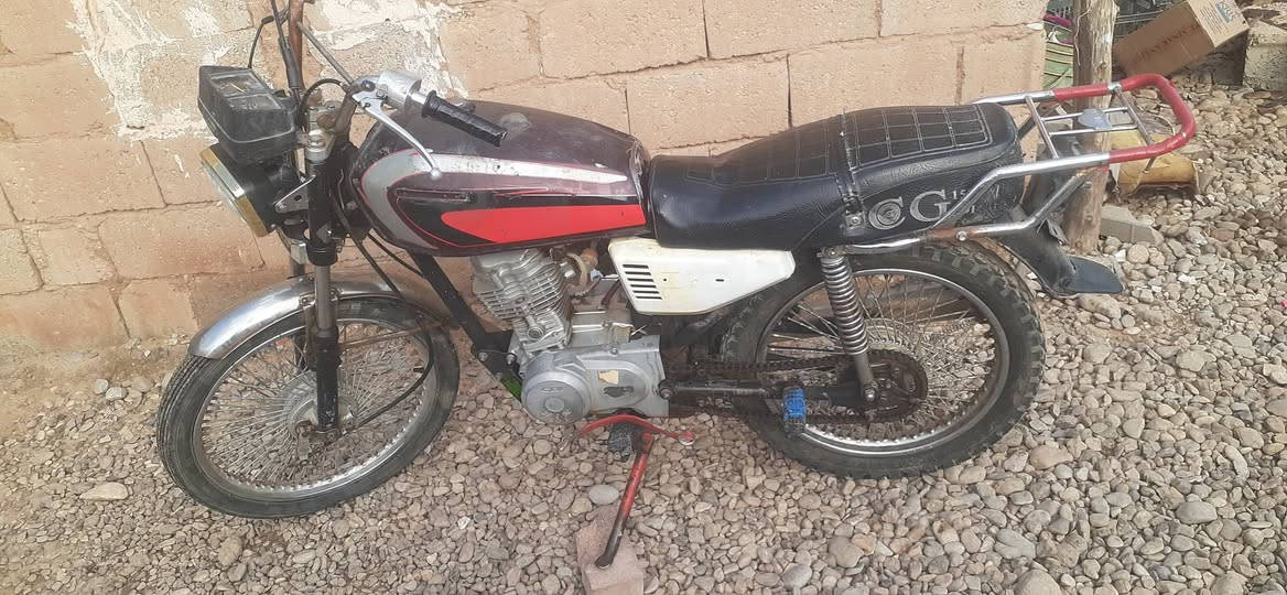 دراجه للبيع ٤كير بس الركبه بيه عواج سعر ١٥٠ بيه مجال ***********
