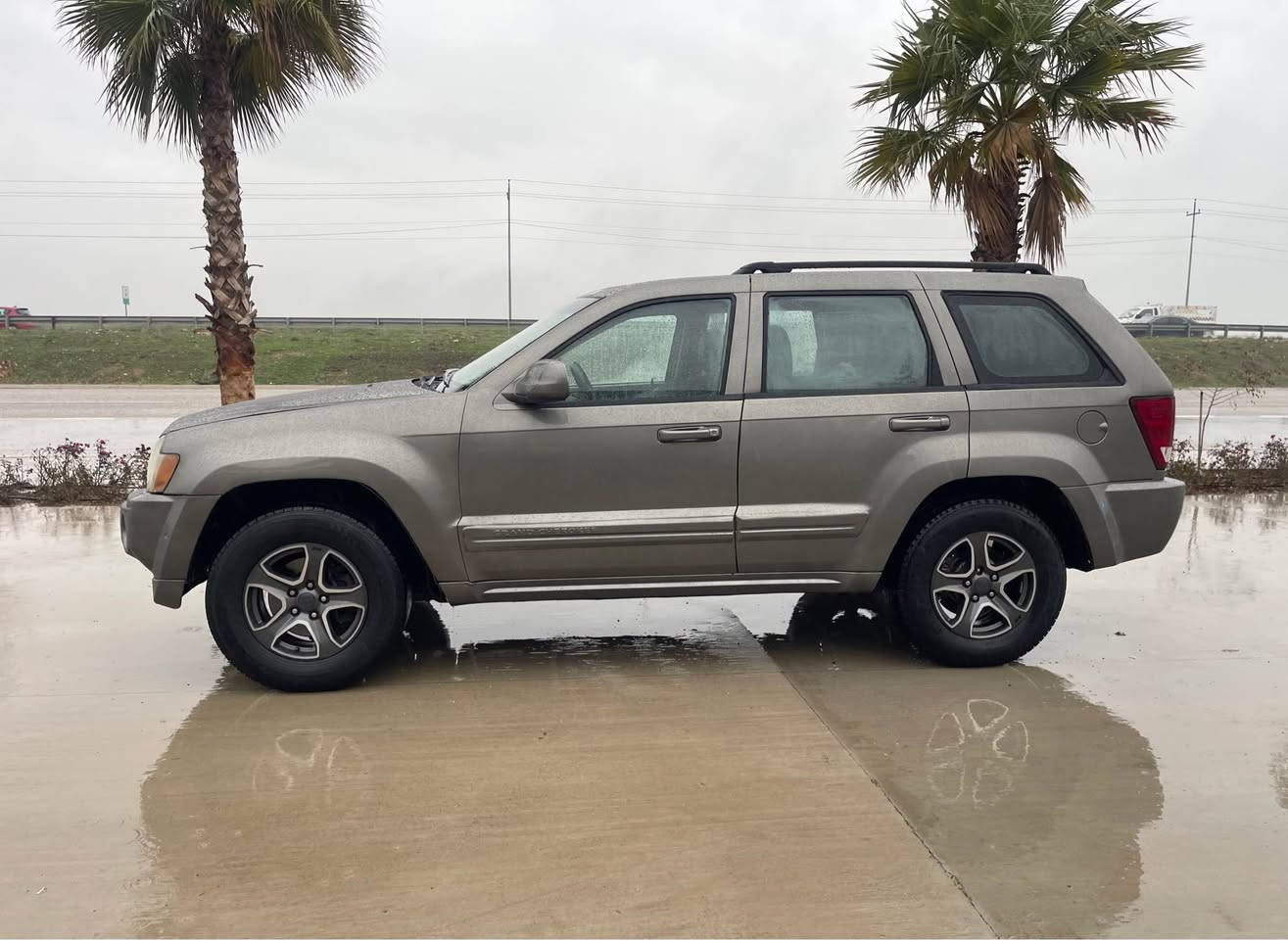 عربي / کوردی 
رقم تلفون : ***********
رقم بي واتساب : ***********
سعر : 82ورقە و مجال بسیط عليها 2 ورقه غرامه غرامه ينزل من سعر 
للبیع او مراوسە جیب لاریدو مودیل 2005محرك 6 سلندر حجم 3700 مرغوب تبرید شغال ثلج قطعتین شاشه اندرويد   
کیر اوتوماتیك صبغ عام جمالي بدون  دواخل وسیارە کیر و محرك  وتبرید  و صدر امامي و خلفي جدید غرفتها جدیدة و مرتبە و  حلوە  و جاهزە بدون عیب و کهربائیات شغال رقم و سنویە جدید وتحویل و وکالە  شرط  باسمي مكان السياره ... قظاء عقرة ... بین اربیل و دهوك ..... 
ــــــــــــــــــــــــــــــــــــــــــــــــــــــــــــــــــــــــــــــــــــــــــــــــــــــــــــــــــــــــــــــــــــــ
بو فروشتن و گورینەوە جیب‌ لاریدو مودیل 2005 مەکینە 6 پستنی حەجمی 3700 مەرغوب سەیارەکە کیر و مەکینە و تەبرید و کارەبایەتی هەموی بەشەرتە سەیارەکە توندو تولە  بوياغ عام لو جواني  ناوگرتن  سەیارەکە  تەخمی پێش و پاش نوێیە دینار مەسروفی تێدا نیە بەشەرت سەیارەکە رەقم و سەنەوی   نوێیە بە ناوی خومە تەحویل و وەکالە  .... شوێن ... قەزای ئاکرێ .... دهوك, العراق
