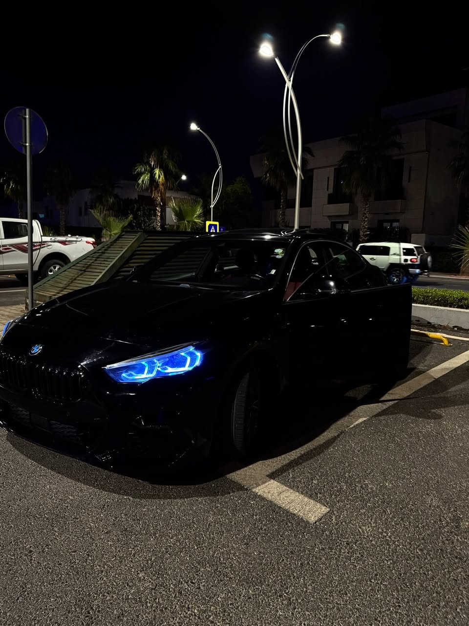 سلام عليكم 
بيع فقط 🔥 بدون مراوس  سياره مميزه وماكو هواي مثلها رقم سليمانية .
سيارة BMW 228i
احلا من الصور بهواي 
موديل 2021   
حجم المحرك : 4. 2 توين توربو صاروخ  بالستي
الوارد : امريكي ضررها جاملغ وربع من البنيد بدون ايرباك موضحة بالصور  
  
ايرباك سليم بجم كبس  كفالة من الدعامية للدعامية
يعني من الاخير ماكو بنظافتها مقفلة للسيارة كفالة عامة من كل شي 

المواصفات ..
‏GPS
فول بانوراما 
اشارات مرايا 
اشارات ترحيب عند فتح القفل 
مرايا قلاب اوتو 
كشنات جلد 
قطعتين تبريد 
ويل حجم 
تخم تايرات جديد 
داخل 7 الوان ليدات ابواب ودشبول
ليدات امامية 
لايتات زينون عالي وناصي 
ليدات خلفية 
وضعيات قيادة ايكو وسبورت وكومفورت 
شاشة الدشبول ديجيتال 
حساسات امامي وخلفي 
رادارات امامية وجانبية وخلفية 
تنبيه خروج عن المسار 
سائق الي 
فتحات خلفية سبورت 
خزن كشنات 
اوتو هولد 
السيارة جاهزة واي نقص مابيها بشرط  
ورجاءا لحد يقارنها بالمهجومات والي  مضربطات ايرباك وشواصي ……سيارة احلا من الصور بهواي تجي وتشوف بعينك
مكان سيارة كربلاء 
السعر : 193$ وبيها مجال بسيط

رقم الهاتف :  ‭***********‬
رقم الهاتف :  ***********
