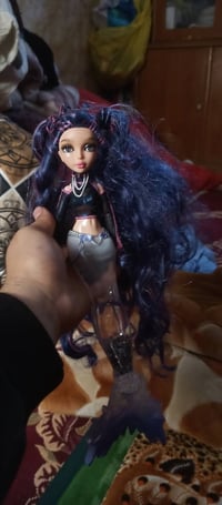 دمية نيرا • لعبة