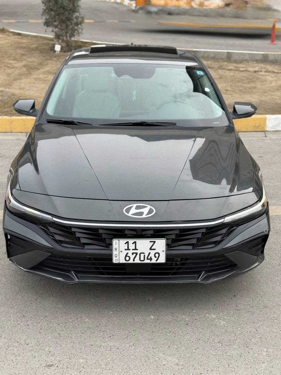 السلام عليكم
النترا 2024 هايبرد 
المواصفات:
.كشنات جلد تدفئه وتبريد 
.اناره داخليه بالدشبول
.دخول ذكي
.كشنات خزن ميموري
.ديجتال على طول الدشبول
.عداد متغير ٤ اشكال
.drive mode 3
.هاند بريك كهرباء
.اوتو هولد 
.داخل ابيض ملكي
.فتحه سقف
.رادار امامي
.رادار خلفي
.رادار جانبي 360
. تشغيل عن بعد
.تحديد مسار (قياده ذاتيه)
.كروس كونترول (مثبت سرعه) 
.ممشى السياره 25800mi
وبعد بيها هواي مواصفات الي يحبها گلبك.
كير ومكينه كفاله عامه حادث چاملغ وبنيد
بدون شواصي ولغود كفاله
ايرباك الستيرن فقط طاك
السياره نضيفه كلش احلى من الصور  بحاله الزيرو
السعر 157 وبيها مجال بسيط للشراي
 غير متواجد فيس ***********
