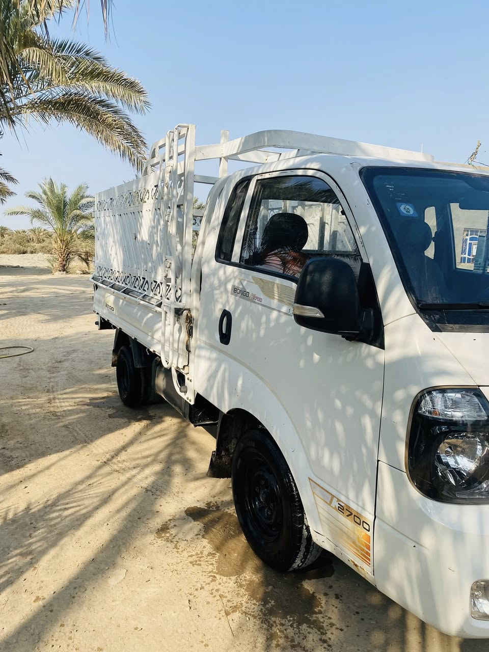 البيع كيه حمل موديل ٢٠١٨. مكفوله كفاله عامه من كل شي رقمه قادسيه نكليزي  محرك ٢٧٠٠ مداور ثاني يوم سنويه   مكانه بسماوه. جديده سعره نتصل عل رقم ***********
