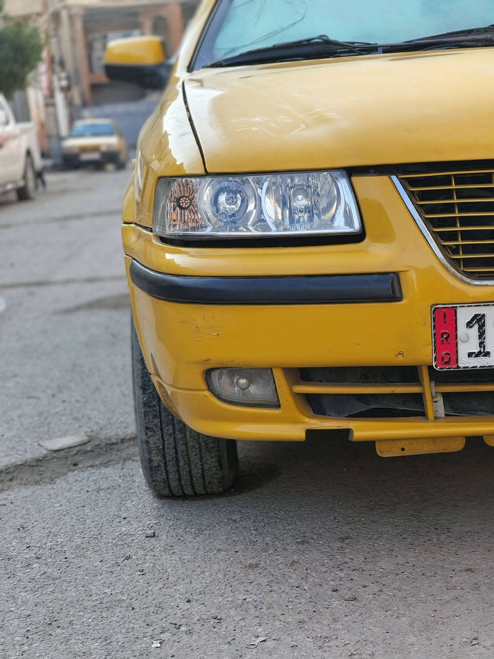 سمند 11 للبيع سيارة جاهزه وغرفتها حلوه مال جناي كير مكينه خير من الله تبريد شغال تخم تاير

بيها جامغ ايمن معمر وبنيد رش أثر شخوط 

السعر 38

مكان بغداد الأمين الثانيه

***********
