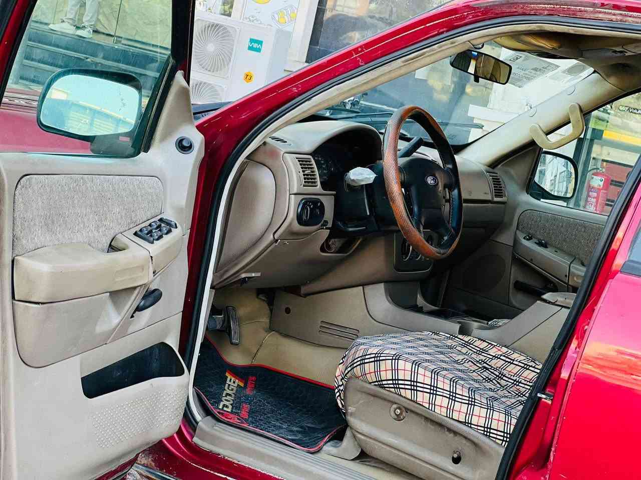 فورت اكس بلاور مديل2006 رقم بغداد بسمي تحويل مباشر سعر 59قابل الاتفاوض الاستفسار تصال على رقم ***********سياره جديده وجاهزه موصفات  شاشه كامره 6قطع تبريد  كامره خلفيه  مكينه وكيرمكفولات  توني شادهن  سياره جديده وجاهزه  مكان سياره كربلاء
