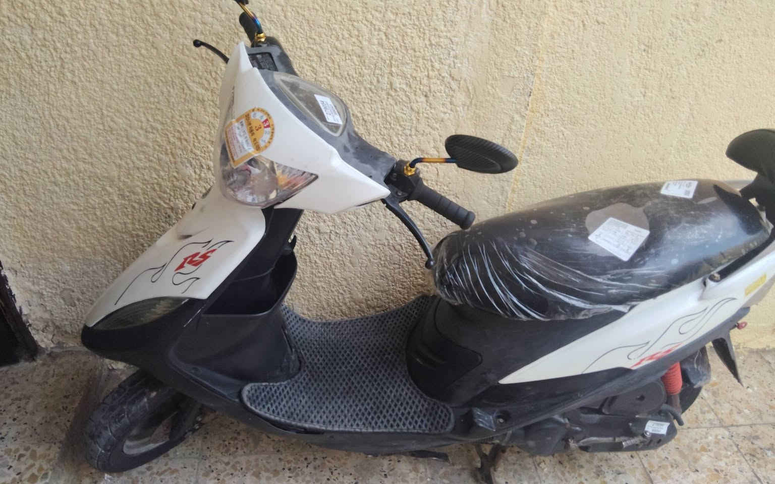 سلام عليكم شباب هاي الدراجه للبيع دراجه نضيفه المكينه بلديه ما ربه تجي فحص بس الكفرات تجاري السعر 750 بي مجال مو خاص


**إذا كنت صاحب هذا الإعلان وتريد حذفه لأي سبب، رجاءا أرسل رسالة إلى الدعم الفني**