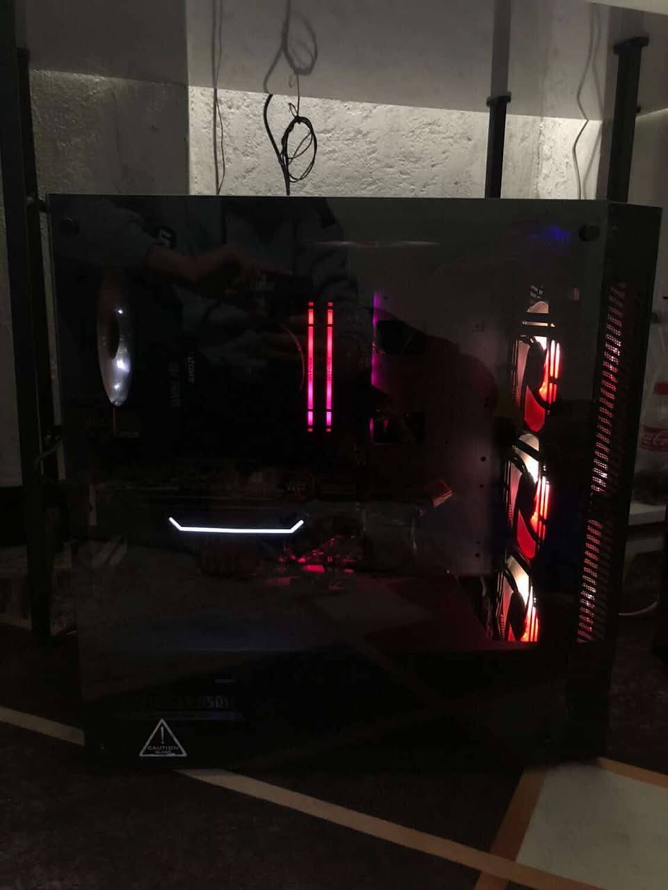 حاسبه خرافيه مال العاب ومونتاج وبسعر كلش مناسب مقابل اداء
معالج amd ryzen 5 3600
RTX 2060 كرت شاشة
B450 GAMING PRO مذر بورد 
16 GB 3200 رامات
HDD 1TB + SSD 512GB هاردات 
650W بورسبلاي 

الحاسبة الله شاهد عليا اداء كلش حلو بس الكيس تعبان شوي من جهة الامامية مامأثرة ابد وهم ماعندي فحص لان ماعندي hdmi اذا عندك جيبه حتى افحصلك اياها 
وكل هاي التجميعة بس بسعر ٥٥٠ الف

مكاني بغداد الدوره حي المعلمين 
رقمي ***********
