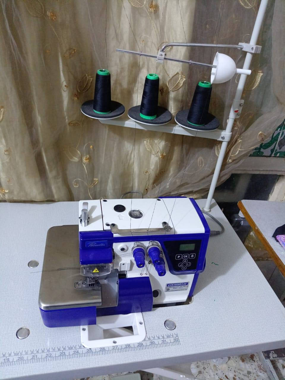 مكينه اوفر باسستر ياباني ٣ ابكار... مكينه جاك صناعي f5 مشتغله شهر واحد عنوان كربلاء حي القادسيه السعر خاص  او على رقم ***********
