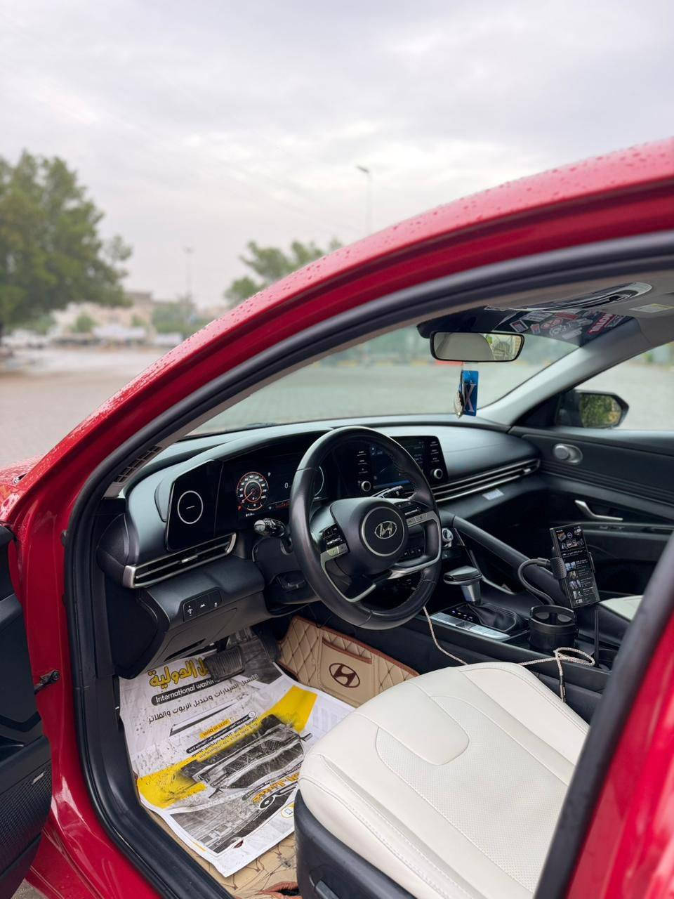 النترا 2021 وارد امريكي للبيع 
للبيع النترا 2021 وارد امريكي رقم اربيل تحويل او وكاله موجود محرك 2000 دوش السياره حادثه قطعه وحده البنيد فقط الحادث موضح بلمنشور ايرباك ستيرن ماشيه 37 الف ميل السياره مواصفات معروفه sel 
1 بصمه 
2 سلايت 
3 كشن كهرباء 
4 كشنات تدفئه
5 رادار امامي وجانبي وخلفي 
6 كامره خلفيه 
7 شاشه ديجتال 
8 لايت + بك لايت LED 
وباقي المواصفات المعروفه بل النترا 
السعر 145$
العنوان بغداد شارع فلسطين 
للأستفسار: ***********
