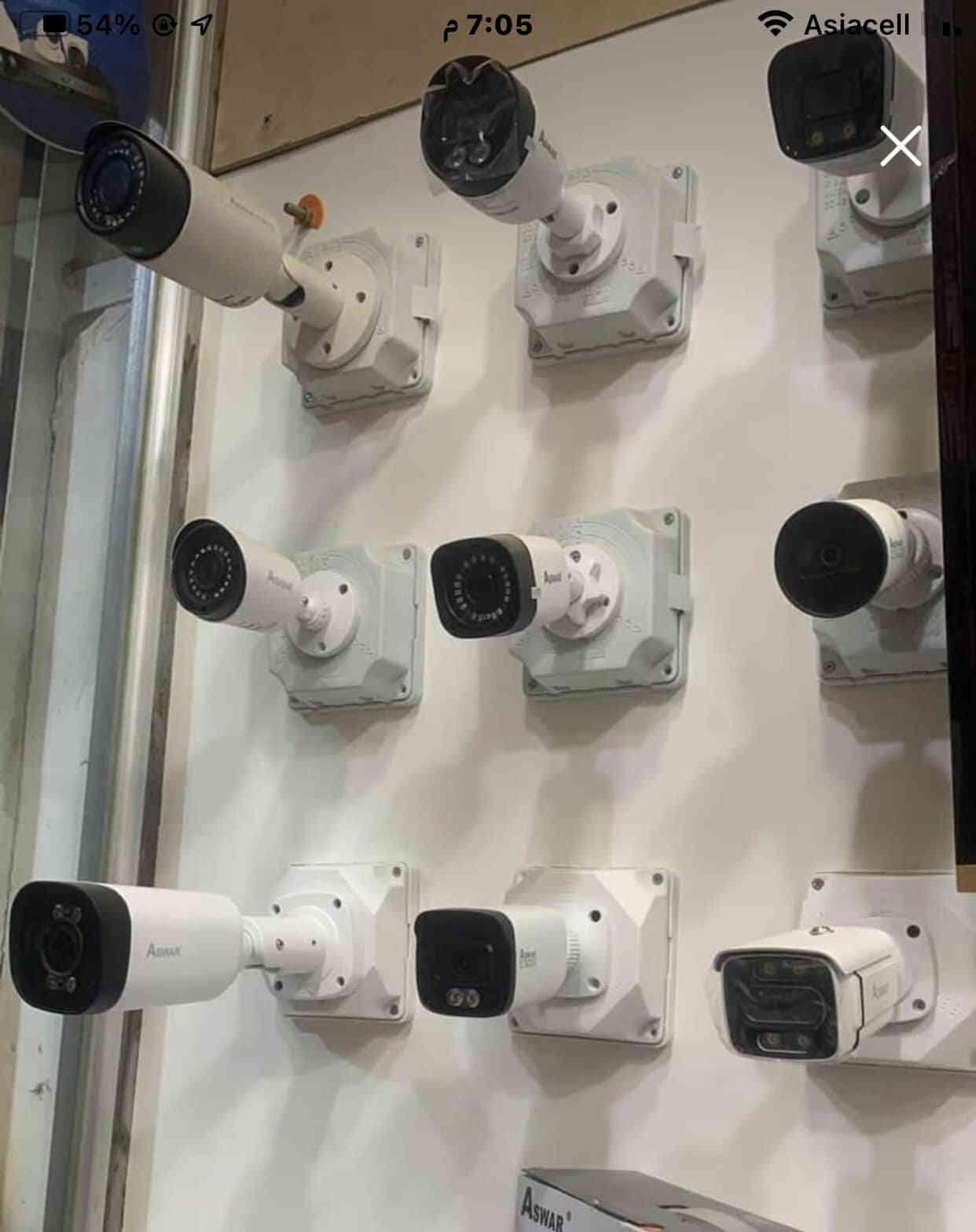 عرض خاص.
تنصيب وتجهيز وصيانه موقعيه لكامرات المراقبه 
كامرات مراقبه الاصليه والتجاريه باسعار تنافسيه مع باقي المحلات 
تنصيب الكامرات بخاصية VIP
مع ضمان مدة سنه كامله على الكامرات والنصب 
مستعدون لتجهيز ونصب كل من 
المحلات التجاريه 
والدوائر الحكوميه 
والبيوت 
والاسواق 
وساحات وقوف السيارات 
(لاتهتم ويانه بصعود ونزول الدولار)
للطلب والاستفسار الاتصال على الرقم 
*********** عمارة
