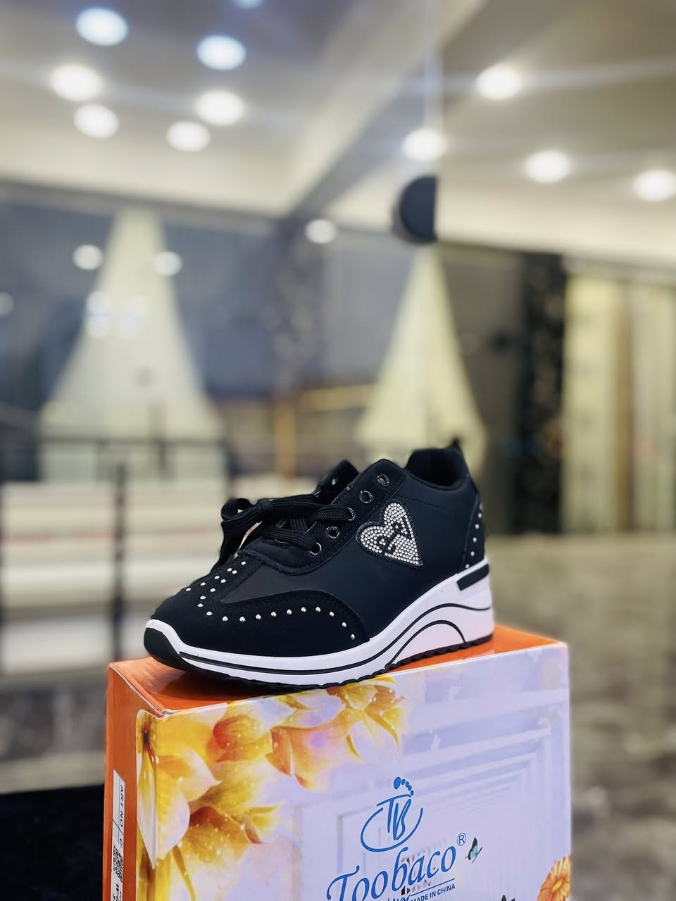 عرض عرض عرض 🔻
بمناسبة حلول شهر رمضان الكريم 

متوفر الاحجام 37-38-39-40-41 السعر السابق 15الف وهسا بس 10الاف  (العنوان 17تموز فوق مجمع دراهم الحدباء الطابق الثاني)🤩🤍


**إذا كنت صاحب هذا الإعلان وتريد حذفه لأي سبب، رجاءا أرسل رسالة إلى الدعم الفني**