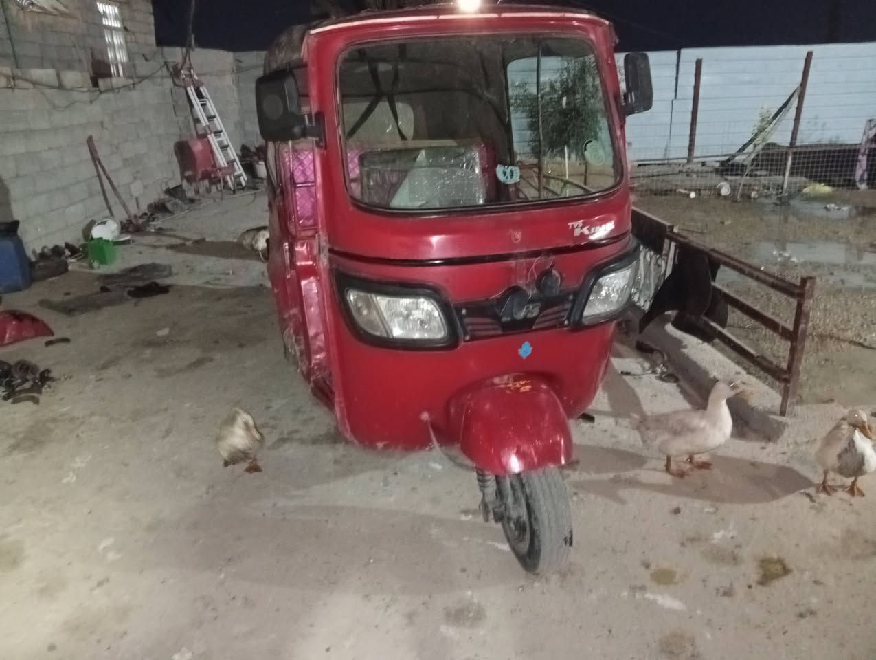 تكتك البيع موديل 17 طالعه بل 18 كامله اوراق تخم تاير كهربايات كله شغاله سعره قفل 1650 مكاني بغداد الشعله ***********
