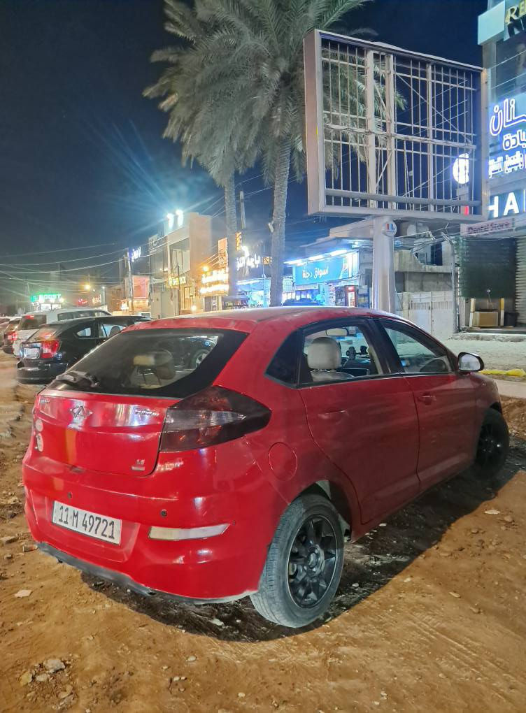 السلام عليكم سياره نوع شيري فلاوين موديل ٢٠١٣ السيحره كلش حلوه وناعمه تبريد ثلج شاشه ابل كار بلي كلشي شغال بيها السياره لا تبخير لا تنقيص السياره يحتاجلها بس درايم شفت ودبل يعني صدرها تعبان سعر السياره 33وبيها مجال بسيط 
*********** هاذه رقمي 
مكان السياره بغداد السيديه بغداد, العراق
