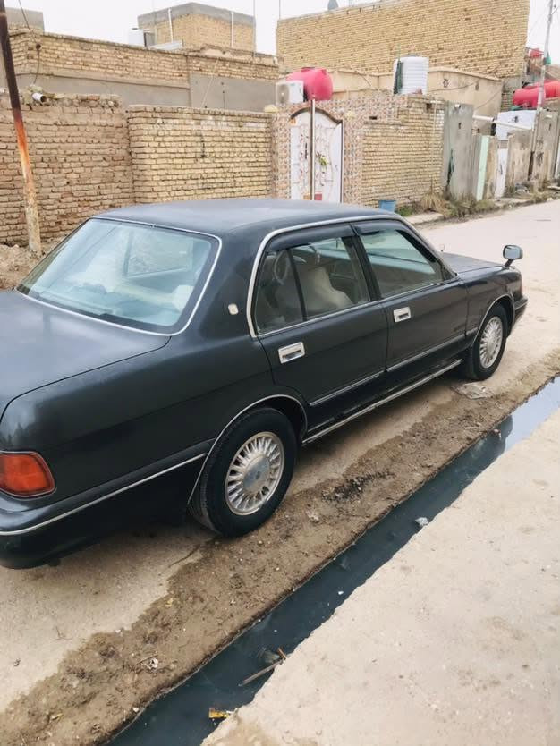 سلام عليكم
كراون ارنب موديل 1994
سياره جاهزة سنوية ورقم جديد 
عنواني الناصريه قلعه سكر السعر 60$
مصبوغة عالم للجمالية تبريد شغال
مكينه ٢٥٠٠ خير من الله 
سنتر الوك و جنطه عل ريموند
رقم ***********
