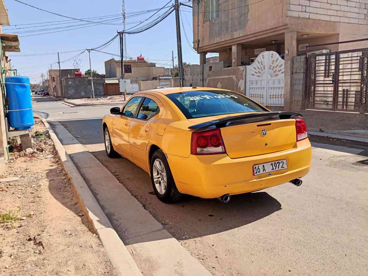 السلام عليكم
سياره موديل 2010 حداديه وتبريد شغال رقم جديد دولي منضومة غاز تخم تأير جديد السياره خط كربلاء بغداد بسمي تحويل ثاني يوم  السعر 105 وبيه مجال 
رقم الموبايل *********** 
العنوان كربلاء المقدسة
