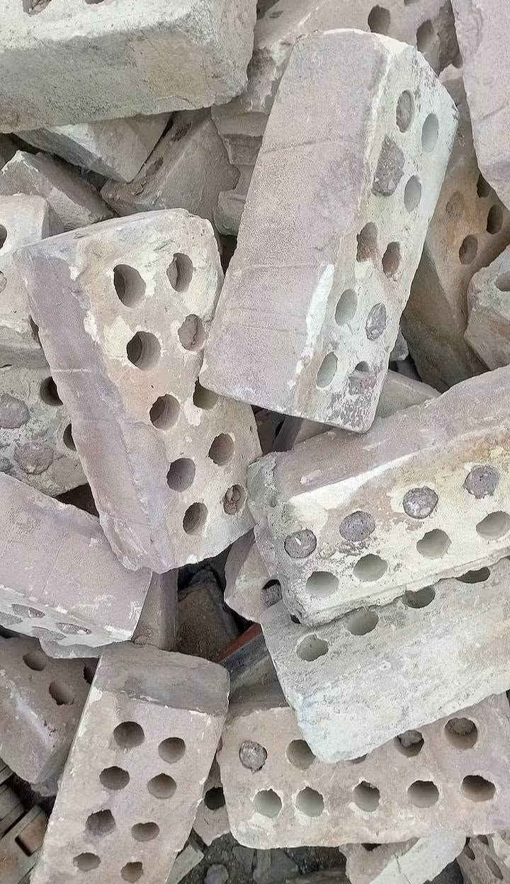 يوجد كادر تفليش اللي عنده بيت تفليش موجود كادر الى العمل نشتغل اي حاجه ويوجد مواد تفليش طابوق وبلوك كل شيء عندنا نبيعه واصل 
***********
