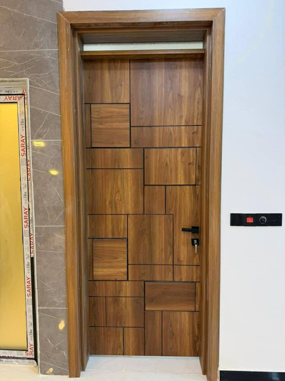 بسم الله ماشاءالله
🏠#دار_للبيع   100متر واجهيه 6،25متر نزال 16متر
  طابقين   بناء حديث وتصميم متكامل ✨️

يحتوي البيت. ع[3غرف نوم -استقبال -صحيات عدد 2- صالة- ومطبخ] البيت شغل درجة اولى 

مع الخدمات[ماي-كهرباء-تبليط]✨️

🔴ملاحضه البيت جاهز للسكن 🔑

⬅️نوع العقار  طابو زراعي سند 25 اقرار محكمه 

⬅️العنوان #بغداد_الدوره_البوعيثه   
       مجمع الامل 
🔴للاستفسار  خاص او الاتصال ع  الرقم 
☎️***********
