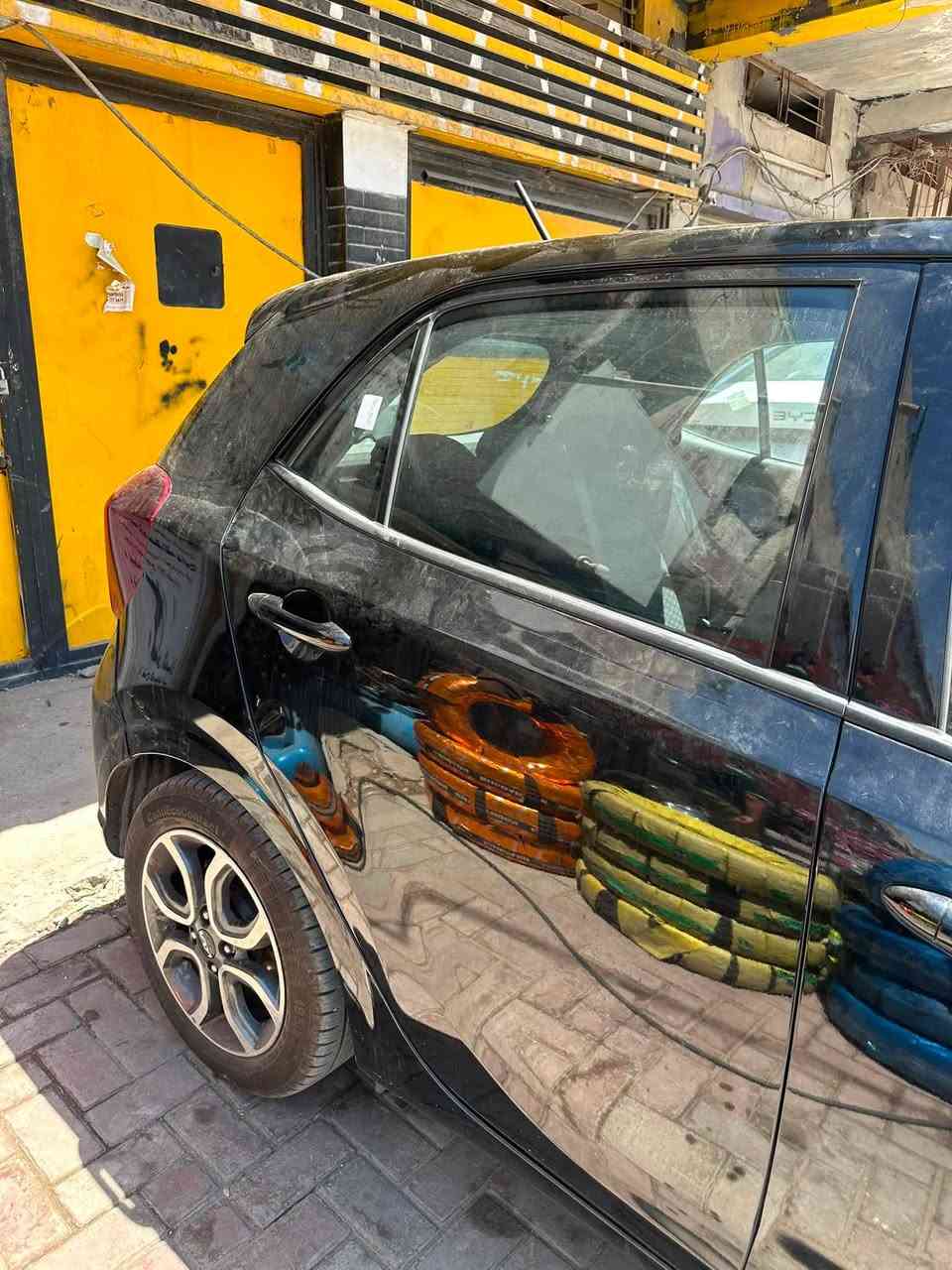 كيا بيكانتو موديل 2025 دخول جديد
السيارة بعدها بدون لوحات 
محرك 4 سلندر 1200cc
مابيها اي مشاكل كهربائية او ميكانيكية 
السيارة حادثها من امريكا جاملغ عكس السائق فقط ولكن اثناء النقل صارت بيها هاي الشخوط والطعجات بالصفحة 
السعر 115 وبيها مجال مكاني المشتل قرب الكراج
***********
