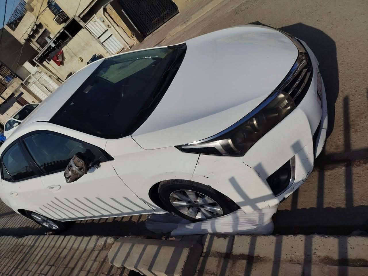 السلام عليكم 
كورلا ٢٠١٥ خليجي محرك ٢٠٠٠ 
سيارة بيها مكانات صبغ ٥ قطع والسونار موجود دواخل مابيها حوض وشواصي مابيها 
تحتاج ترتيبات للكشر وللحدادية 
بيها بصمة وتشغيل عن بعد عمل 
محرك كير تبريد ممتازة 
السونار اخر صورة
السعر ١٠٦ 
مكانها الاعظمية او الكريعات 
***********
