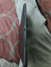 آيباد ٩ • نضيف • ٦٠ فريم