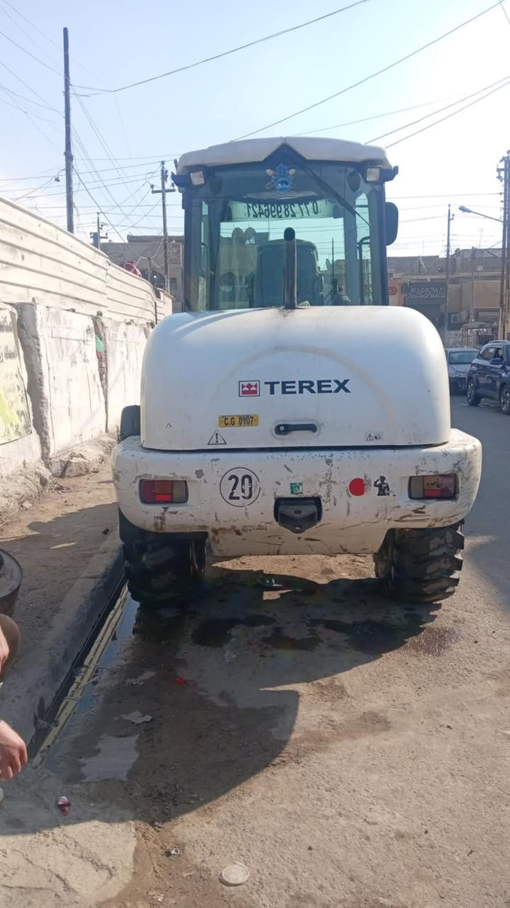 شفل للبيع نوع تركس موديل ٢٠٠٨ جاهز للعمل يشتغل كيله شوكيه واثنيهن وياه حجم ١٠٠
مكان الشفل بغداد البياع
***********
