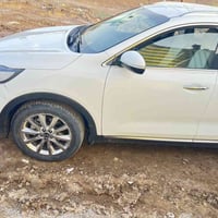 سورنتو ٢٠١٨ • ٦ سلندر • رقم واسط