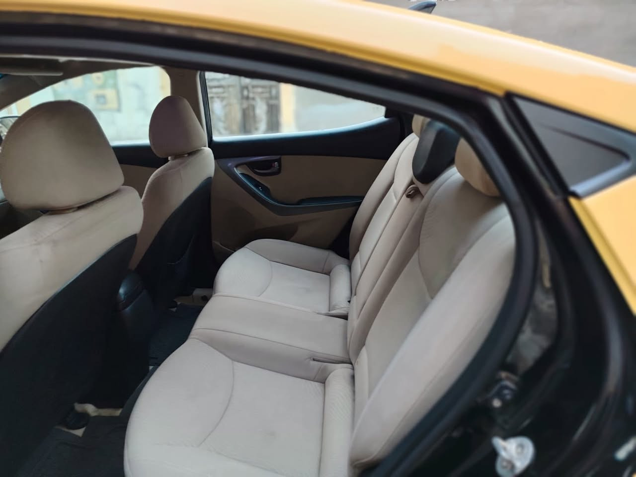 لنترا مديل 2015وارد مريكي حادثه دعميه خلفيه ليبل واحد بجم كبس وقطرت معجون ما بيه شرط فحص سونار تخم تاير تبريد جديد صدر مامي خلفي جديد مواصفات نص فول محرك 1800دوش كير ومحرك كفاله من فتحرقم نكليزي هيه مصفره جاهزه على آخر حبايه كل رقم ***********
