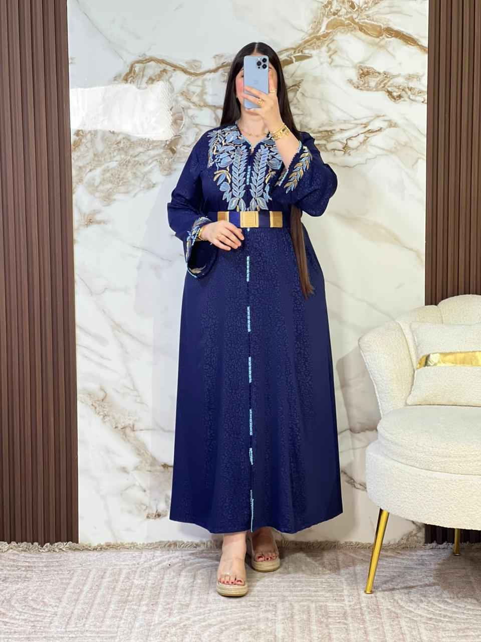 🫰قفطان أنيق للافراح و المناسبات هموي  🎊
💫 قفطان. كريب كوريا محفر  ا بي حزام مغلف 👈  رندة  👉 موضيل لي انيقة الفخامة👌  
💫مخدوم بالطرز الرباطي بجودة و إتقان ✅
💫 مخدوم بي تلقية في رندة  🪡💐
💫متوفر بألوان رائعة جودة 💯
💫المقاسات:   L xl xxl xxxl   

د بوسكورة, النواصر


**إذا كنت صاحب هذا الإعلان وتريد حذفه لأي سبب، رجاءا أرسل رسالة إلى الدعم الفني**