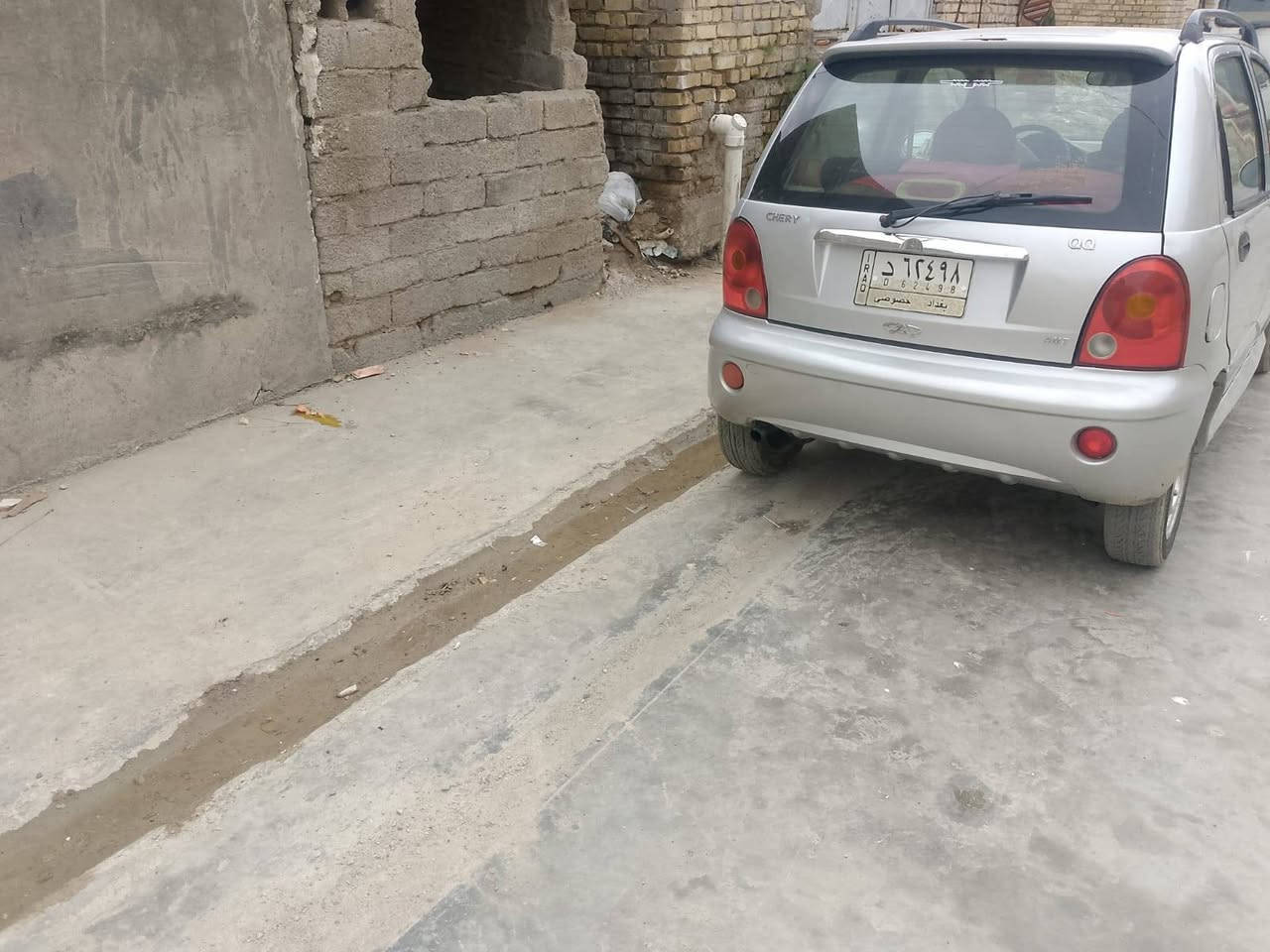 سلام عليكم كيوكيو 12 بغداد
سنويه 28 شرط التحويل تخم تاير تبريد بس غاز 
السياره جاهزه كهرباياته كله شغاله كير اوتماتيك  مال جناي مكانه واسط نعمانيه 
السعر 23,وبيه مجال بصيط ***********
