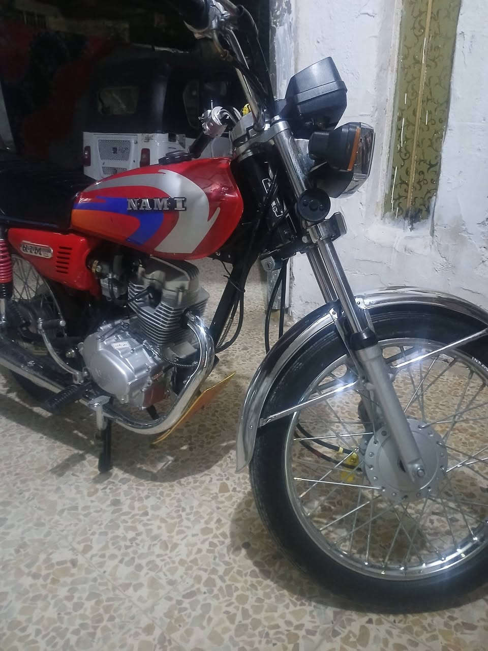 سلام عليكم شباب دراجه البيع بس وصل دراجه شوفت عينك جديده وحله من صوره سعره ٩٥٠ وبيه مجال كالش٠قليل والمو شراي لأ يجي


**إذا كنت صاحب هذا الإعلان وتريد حذفه لأي سبب، رجاءا أرسل رسالة إلى الدعم الفني**