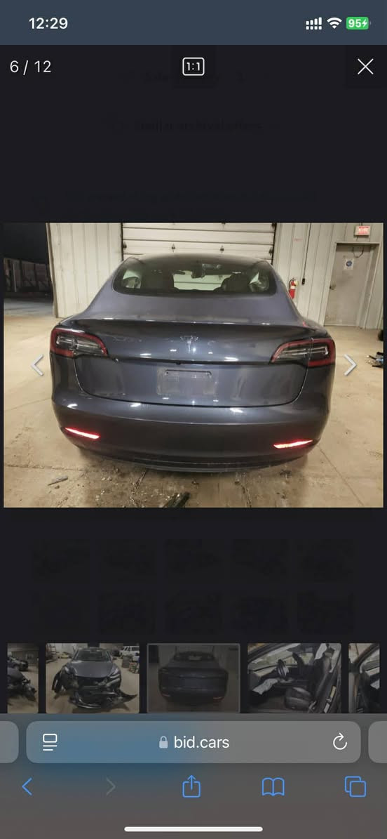 السلام عليكم
تيسلا 3 موديل 23 للبيع او مراوس ب y performance تك ماطور اونلاين ومحدثة اخر تحديث ومثبتة عالتطبيق و قيادة ذاتية  حادثها موجود بالمنشور مكاني بغداد *********** سعرها 165
