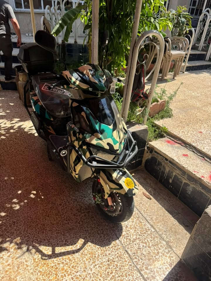 ماطور مدرع دراجه جديده بطاريات  بصمه سويج تشغيل عن بعد بلاجكتورات درع صندوق كلو جديد استفسار ع واتساب 
*********** درجه ماخذها بس مال شغلات الخفيفه مال اطلع ع اسوق ورجع فقط
