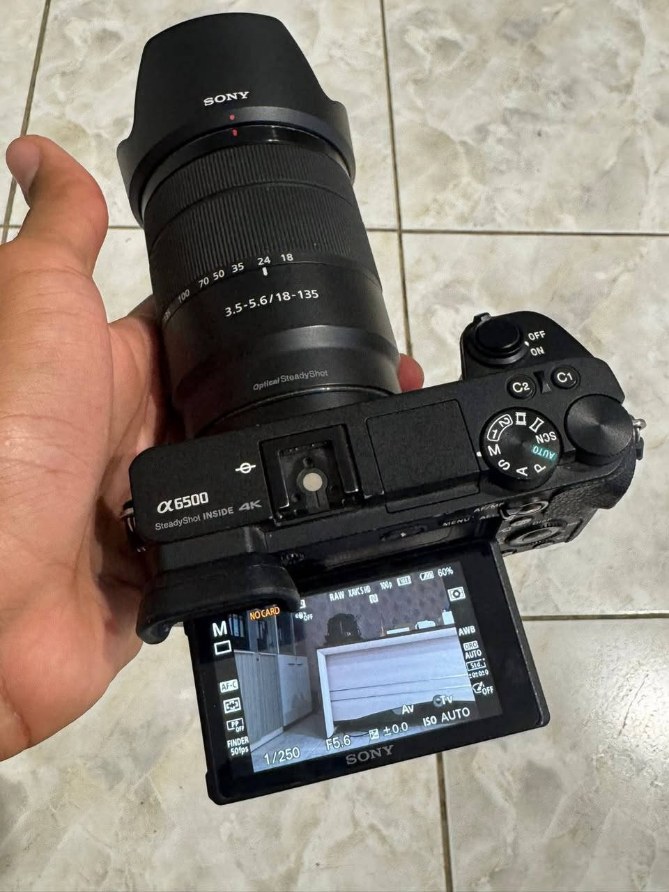 📸 للبيع كاميرا Sony A6500 بحالة ممتازة جداً

الكاميرا نظيفة جداً واستعمال محافظ، شتر فقط 8 آلاف يعني استخدام قليل جداً.
تجي ويا عدسة Sony 18-135mm الأصلية، عدسة ممتازة للتصوير والفيديو والسفر والمناسبات، زوم قوي وجودة حلوة.

✅ Sony A6500
✅ شتر 8K فقط
✅ عدسة 18-135mm
✅ نظيفة جداً
✅ مناسبة للتصوير الاحترافي، الفيديو، المناسبات، السفر، وصناعة المحتوى
✅ فوكس سريع وجودة Sony المعروفة

الكاميرا جاهزة للاستخدام وما تحتاج أي شي.
السعر: اعلى سعر


**إذا كنت صاحب هذا الإعلان وتريد حذفه لأي سبب، رجاءا أرسل رسالة إلى الدعم الفني**