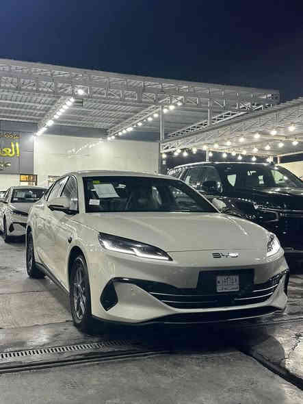 متوفر BYD سيل6
موديل 2025 
السعر 21/000000مليون غير شامل الوحات المروريه
حساس امامي +خلفي
كشن جلد
كارت تشغيل +شاحن
وكافة الملحقات
سعه خزان الوقود 65لتر
كامرات عدد 12
رادار
تحديد مسار
مثبت سرعه
موقع الشركة بغداد معارض البياع شارع الوسط
شركة طريق المحور العالميه
للأستفسار
***********
***********
