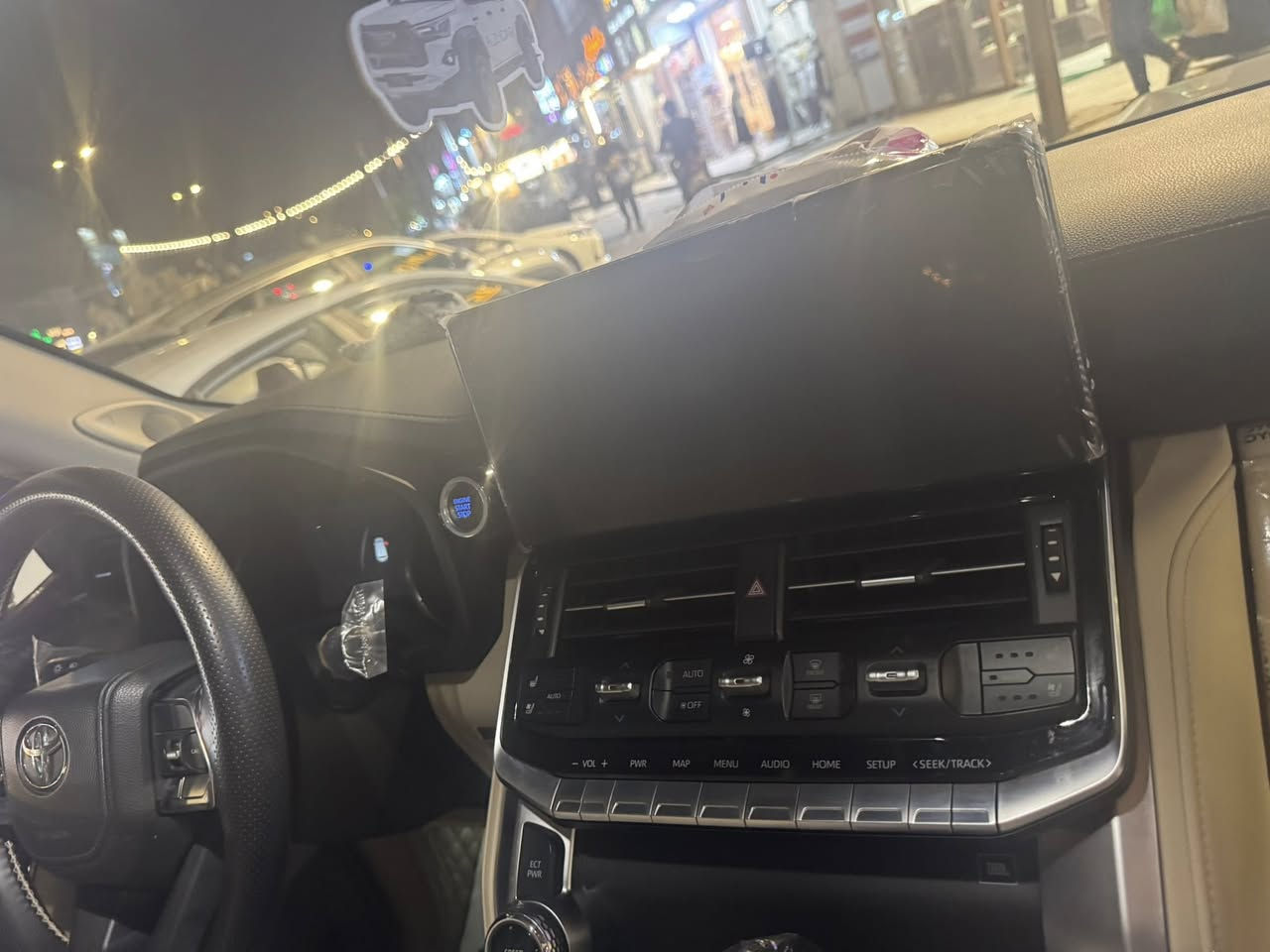 سلام عليكم للبيع لاندكروز 2022 VX

مكفول كفاله عامه من الصبغ 

عل وضع شركه ماشيه59000 الف 

فول موصفات SAS

عداد دجتال 

كشنات خزن ميموري

صندوك كهرباء 

سستم سمعات GBL

رادار امامي 

كامره خلفي 

لايت لد متحركه 

3 شاشات 

شاشا جبير 

تشغيل عن بعد 

كشنات تدفئه تبريد 

جميع كشنات كهرباء امامي

محرك 4000تفس طبيعي 

باقي موصفات VX معروف 

رقم السيارة بغداد 

مكان السيارة بغداد 

للاستفسار الاتصال بالرقم 
*********** @إشارة@
