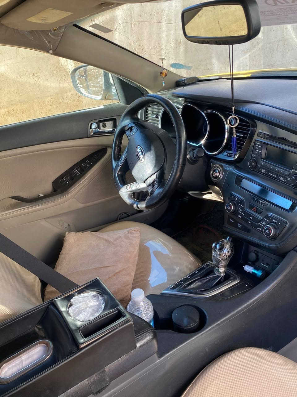 السلام عليكم 
كيا اوبتما2013وارد امريكي مكينه المرغوب 2400GD السياره جاهزه رقم انكليزي بسمي السياره مصفره هيئه وغرامات كير مكينه تبريد تدفئه صدر تخم تاير المكان ديالى متواجد بغداد 
السعر90وبيه مجال بسيط 
***********واتساب فقط
