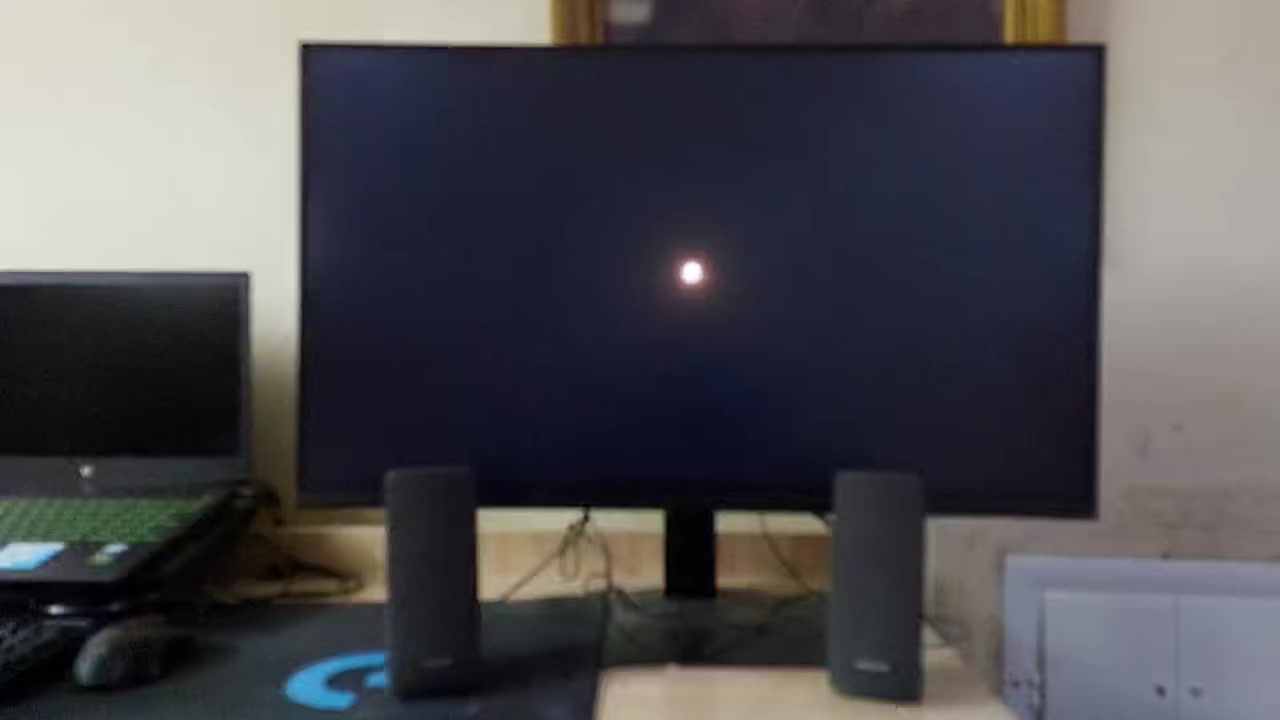 السلام عليكم.. عرض #2026009
سبيكر مونيتر CERATIVE 
للاستخدام مع المونيترات، مصدر الطاقة USB 
و مدخل الصوت AUX, تحكم للصوت و التشغيل من السبيكر نفسه.
تجربة للصوت مرفقة بالمنشور على مونيتر سامسونك G5..
السعر 25 الف دينار شامل توصيل ..
مكاني سليمانية... يوجد توصيل كافة المحافظات.
Mustafa Electronics 
Audio , Video & Electronics
Whatsapp: ***********
