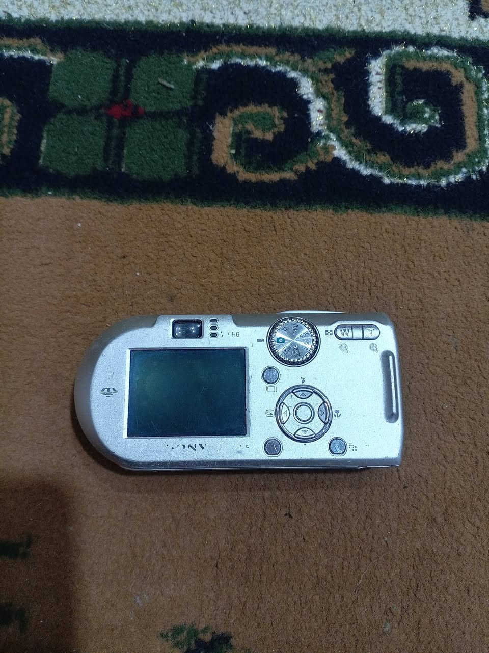 كامرة ماركة سوني مع المحولة الأصلية
شغالة وعلى بلادهه بدون أي خلل أو تصليح نهائياً

السعر 45 ألف
يوجد توصيل


**إذا كنت صاحب هذا الإعلان وتريد حذفه لأي سبب، رجاءا أرسل رسالة إلى الدعم الفني**