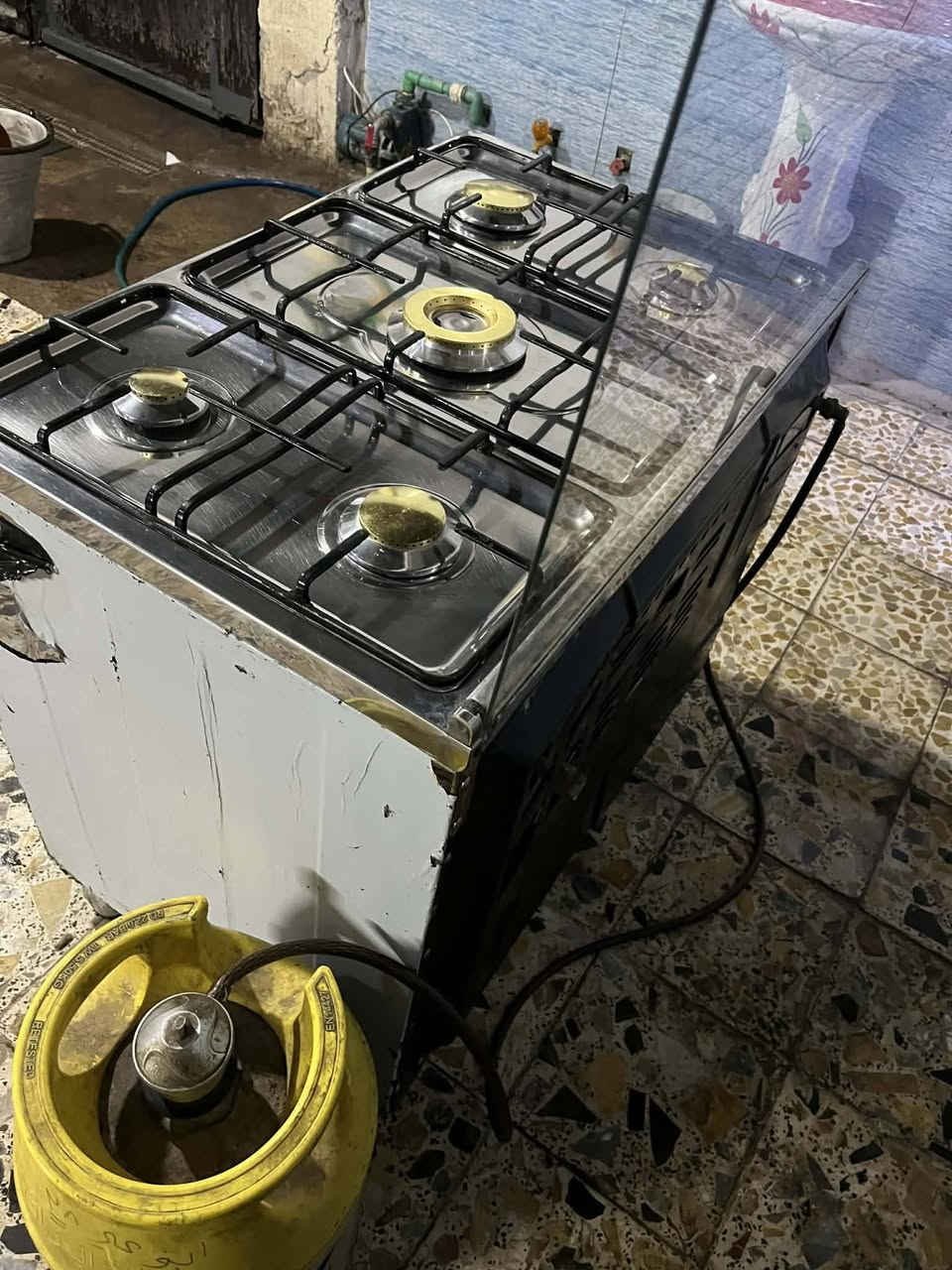 طباخ فريش مصري نضام بوري قياسه 60 في 90
السعر     200   العنوان بغداد 
رقم الهاتف*********** وبي واتساب
