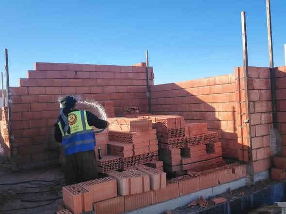 سلام عليكم محتاج كوادر للعمل في مجمع سكني في بغداد ألف بلوكه ٤٠٠ الف + توفير مكان للسكن  للتفاصيل اكثر تواصل واتساب ***********
